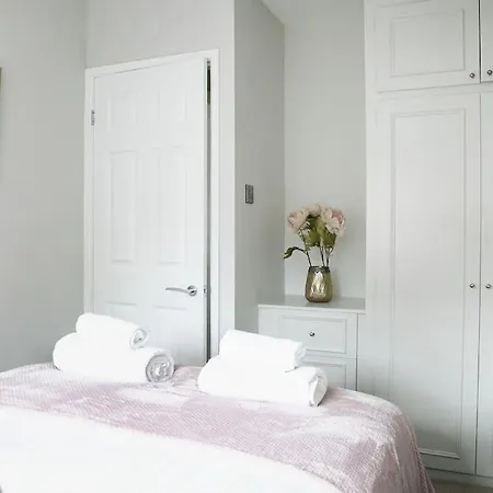 St Magnus House, Fabulous Town House Harrogate