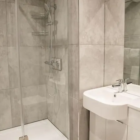 St Magnus House, Fabulous Town House * Harrogate