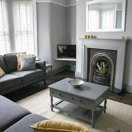 Дом отдыха St Magnus House, Fabulous Town House *